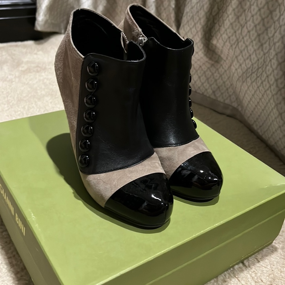 Cutest ankle boots!